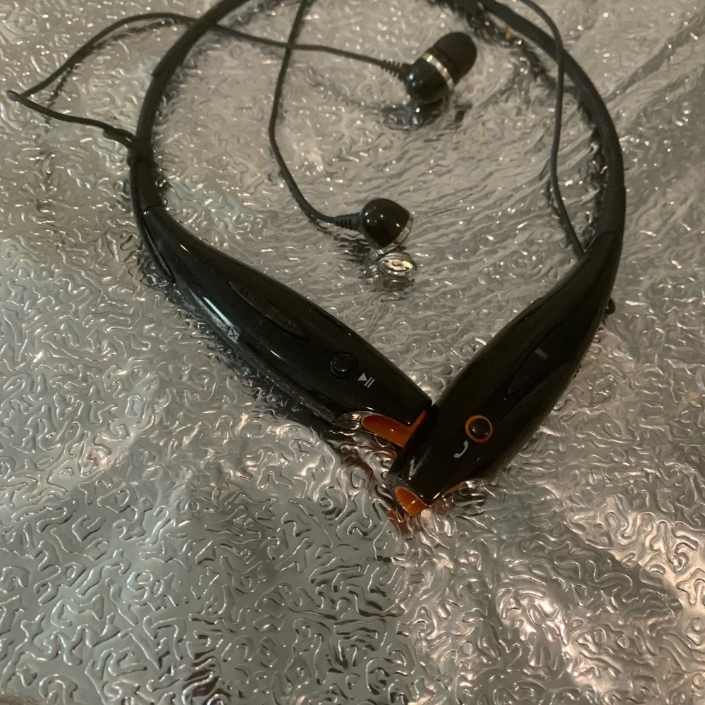 Premium Black Wireless Neckband Earphones